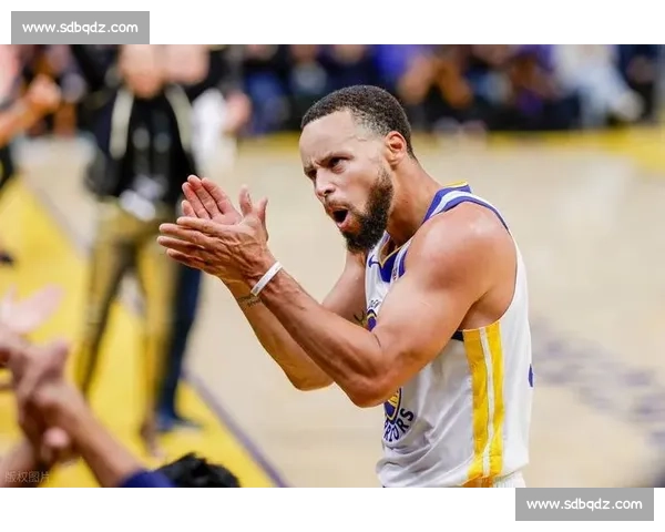 库里 42+6+7 封神！末节加时狂砍 22 分，逆天三分引爆 MVP 呼声